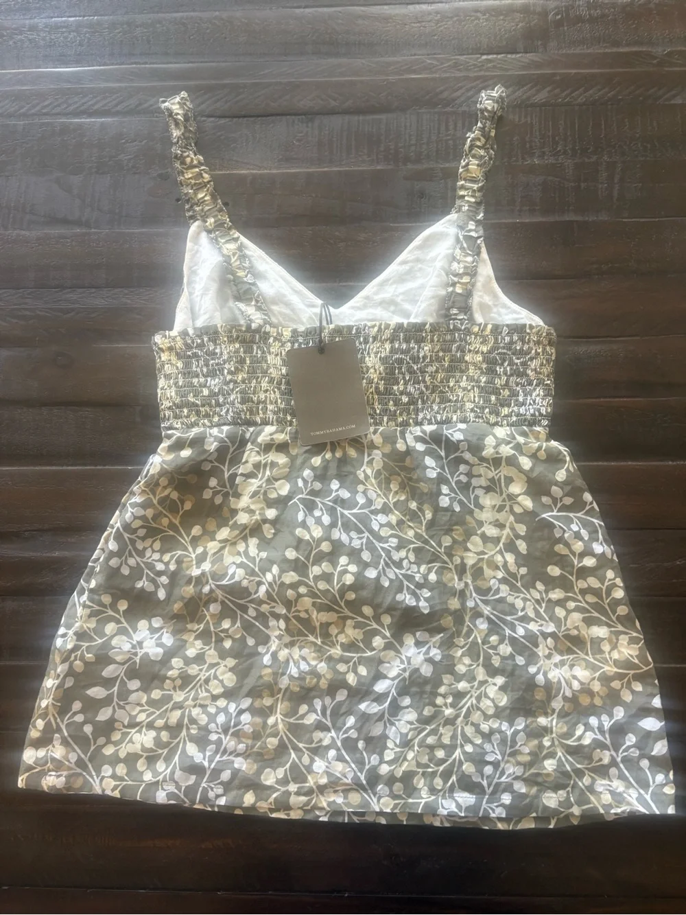 Tommy Bahama Women’s Silk Cotton Floral Smocked Tank Top Size S Resort Cami - Picture 3 of 11